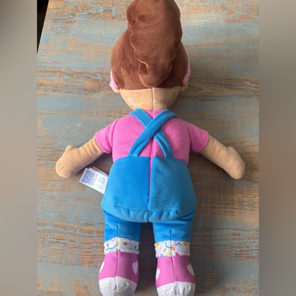 Ms. Rachel Official Speak & Sing Doll, 16" Tall Interactive Toy - Picture 13 of 16